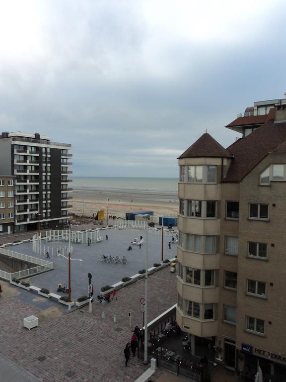 For Ever Nieuwpoort Bilik gambar